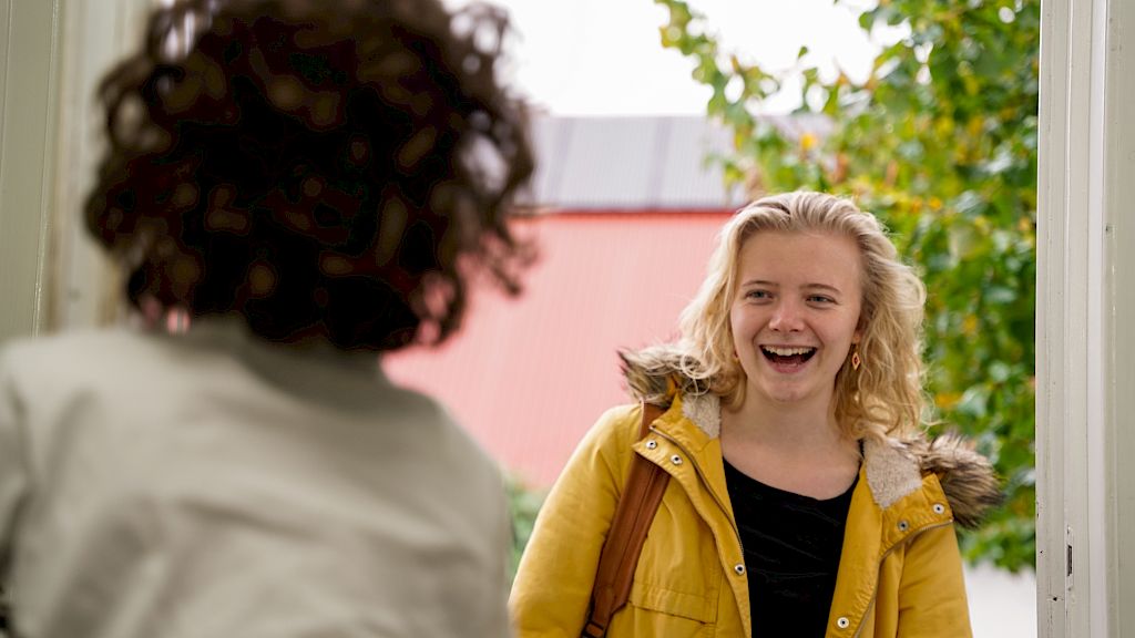 Mentor kommer hjem til elev