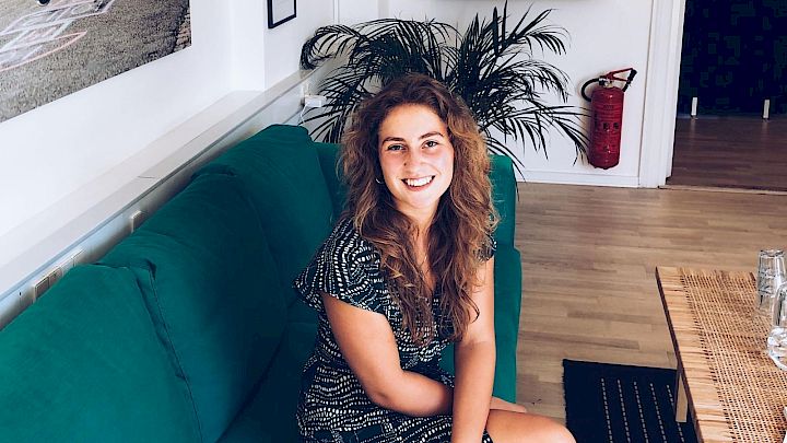 Mød mentor Freja, der giver eleverne gnisten tilbage gennem lektiehjælp