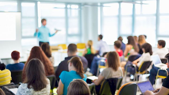 Klasseundervisning på gymnasiet