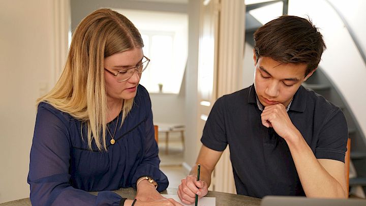 Elev får mentorhjælp til at få styr på metoderne i SRP