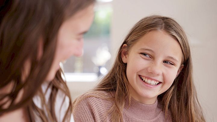 Elev får danskglæden tilbage ved lektiehjælp med hendes mentor