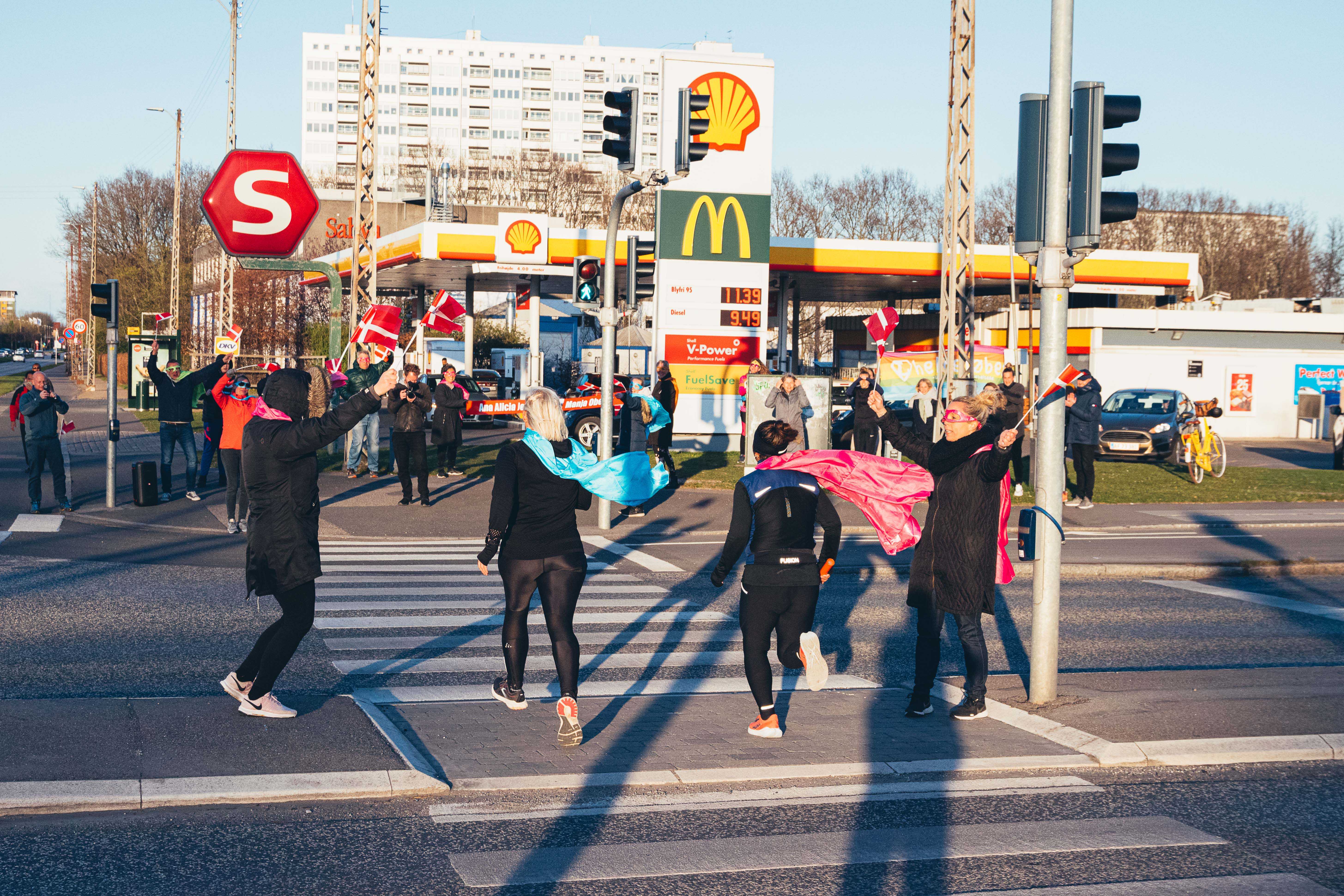 Heltestafetten 2021 Helteløbere på vej til København